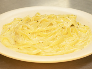 FETTUCCINE ALFREDO image